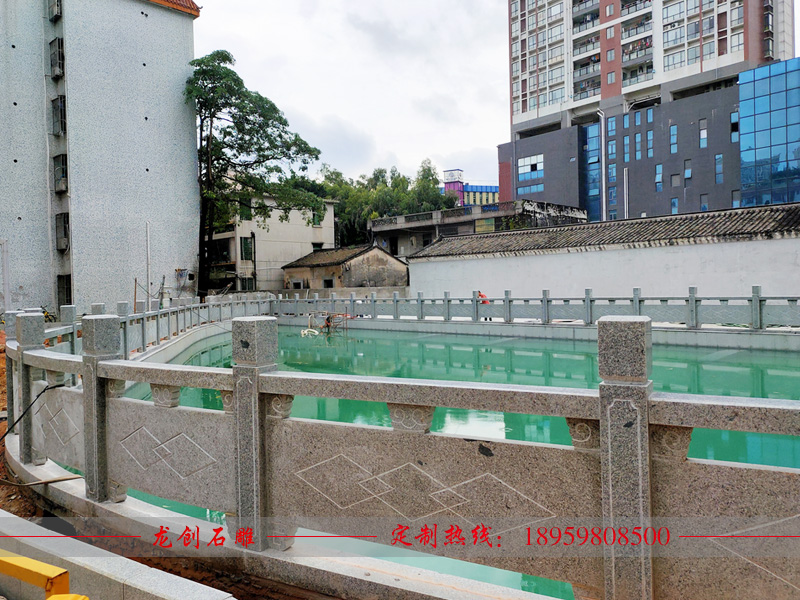 廣東省深圳市龍崗區(qū)石雕魚(yú)塘欄桿制作安裝